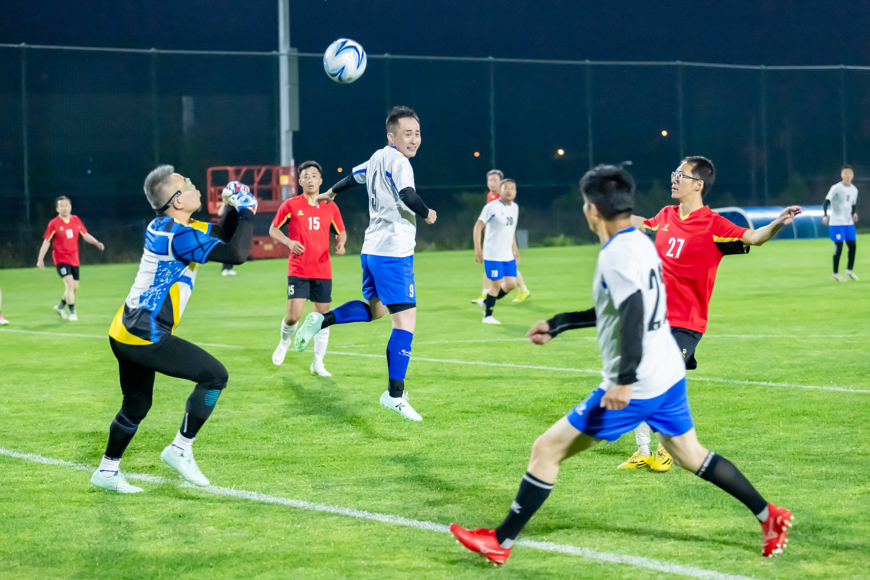 体现了他在 体现了他在