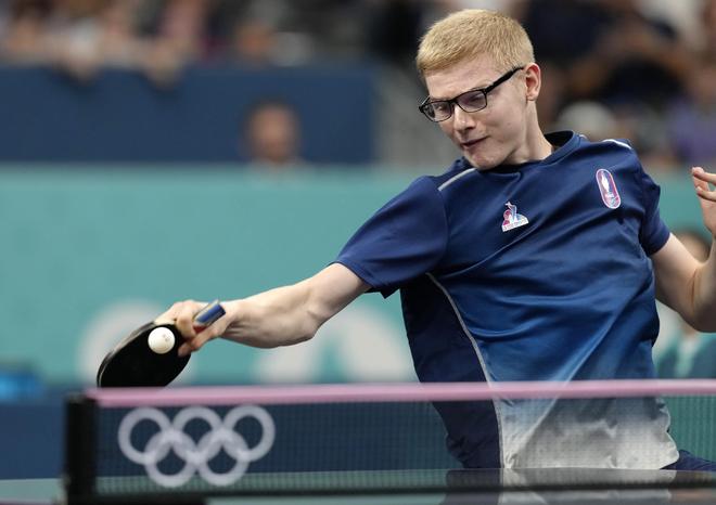 这位年轻的 这位年轻的